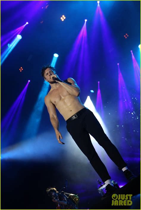 dan reynolds naked|Imagine Dragons' Dan Reynolds Bares Buff Body While Shirtless .